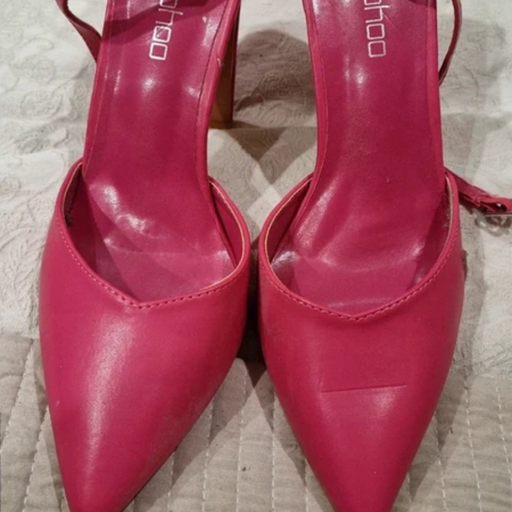 Boohoo Hot Pink Pointed Heels